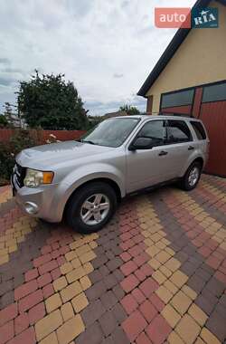 Внедорожник / Кроссовер Ford Escape 2010 в 