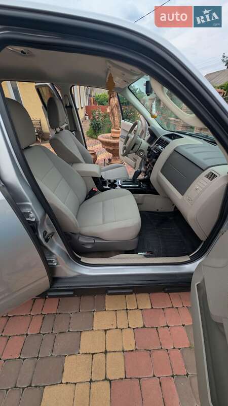 Внедорожник / Кроссовер Ford Escape 2010 в Львове