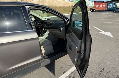 Внедорожник / Кроссовер Ford Escape 2013 в 