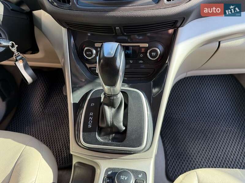 Внедорожник / Кроссовер Ford Escape 2013 в Виннице