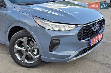 Внедорожник / Кроссовер Ford Escape 2024 в 