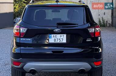 Внедорожник / Кроссовер Ford Escape 2018 в 
