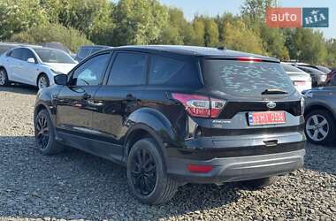Внедорожник / Кроссовер Ford Escape 2017 в 