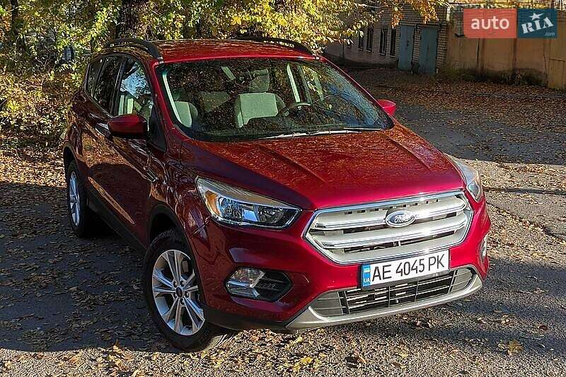 Внедорожник / Кроссовер Ford Escape 2019 в Киеве