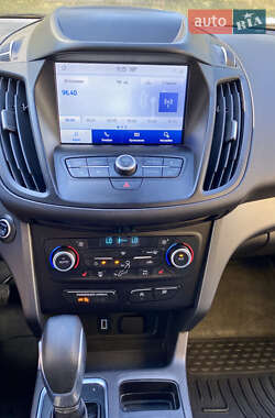 Внедорожник / Кроссовер Ford Escape 2018 в Вышгороде