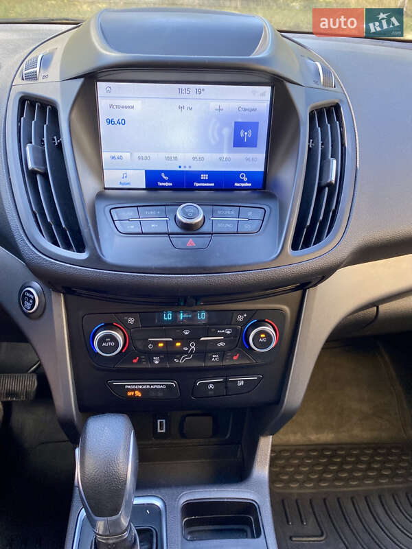 Внедорожник / Кроссовер Ford Escape 2018 в Вышгороде