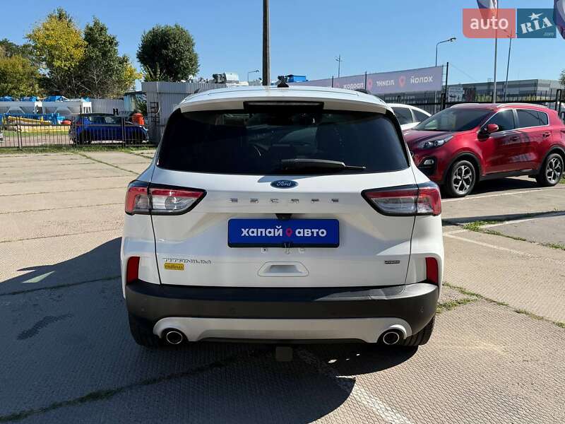 Внедорожник / Кроссовер Ford Escape 2020 в Киеве