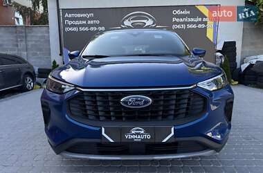 Внедорожник / Кроссовер Ford Escape 2023 в 