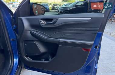 Внедорожник / Кроссовер Ford Escape 2023 в 