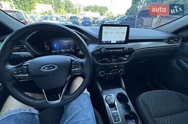 Внедорожник / Кроссовер Ford Escape 2023 в 