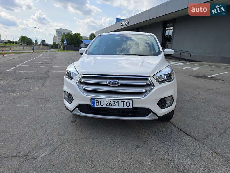 Внедорожник / Кроссовер Ford Escape 2019 в Львове
