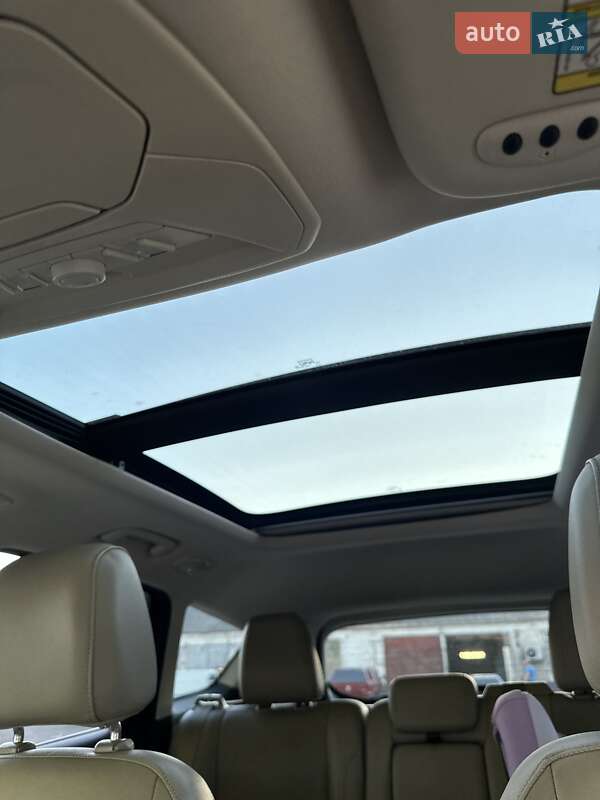 Внедорожник / Кроссовер Ford Escape 2013 в Благовещенском фото 22 Внедорожник / Кроссовер Ford Escape 2013 в Благовещенском