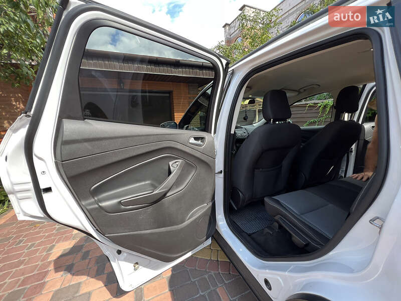 Позашляховик / Кросовер Ford Escape 2018 в Києві