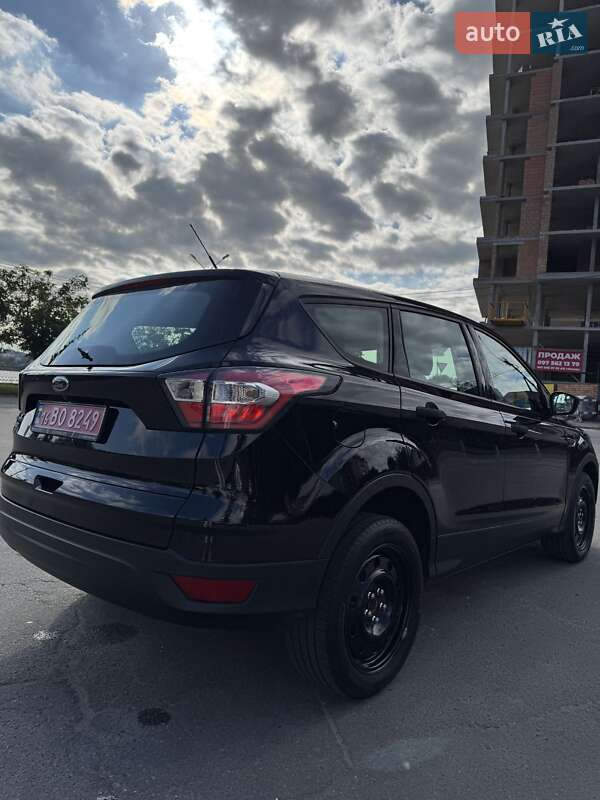 Внедорожник / Кроссовер Ford Escape 2017 в Тернополе