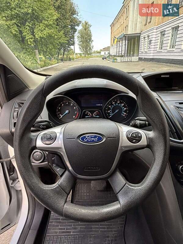 Внедорожник / Кроссовер Ford Escape 2014 в Славуте