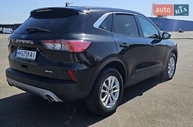 Внедорожник / Кроссовер Ford Escape 2022 в 