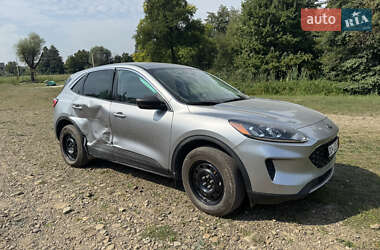Внедорожник / Кроссовер Ford Escape 2022 в 