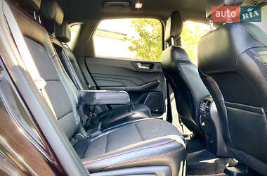 Внедорожник / Кроссовер Ford Escape 2023 в 