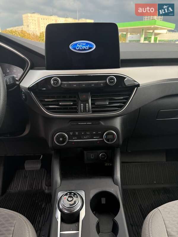 Внедорожник / Кроссовер Ford Escape 2020 в Запорожье