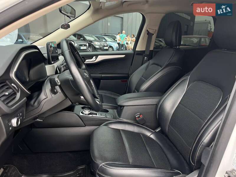 Внедорожник / Кроссовер Ford Escape 2020 в Львове