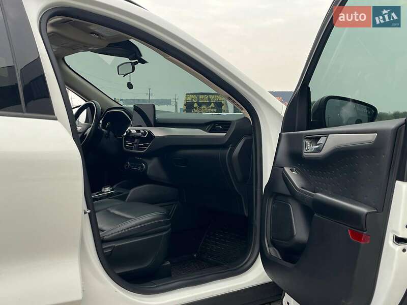 Внедорожник / Кроссовер Ford Escape 2020 в Львове