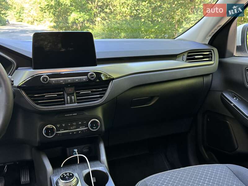 Внедорожник / Кроссовер Ford Escape 2023 в Киеве фото 35 Внедорожник / Кроссовер Ford Escape 2023 в Киеве