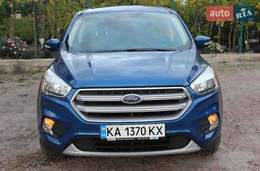 Позашляховик / Кросовер Ford Escape 2016 в Києві