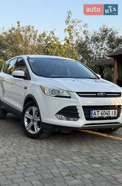 Внедорожник / Кроссовер Ford Escape 2014 в 