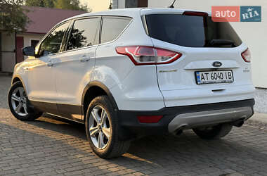 Внедорожник / Кроссовер Ford Escape 2014 в 