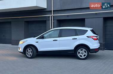 Внедорожник / Кроссовер Ford Escape 2016 в 