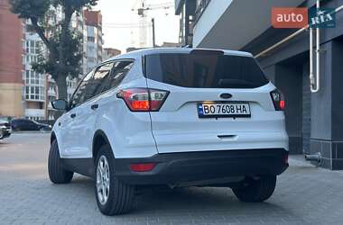 Внедорожник / Кроссовер Ford Escape 2016 в 