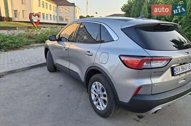 Внедорожник / Кроссовер Ford Escape 2022 в 