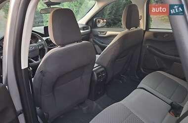 Внедорожник / Кроссовер Ford Escape 2022 в 