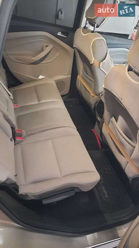 Внедорожник / Кроссовер Ford Escape 2017 в Тернополе фото 4 Внедорожник / Кроссовер Ford Escape 2017 в Тернополе