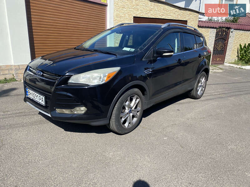 Внедорожник / Кроссовер Ford Escape 2015 в 