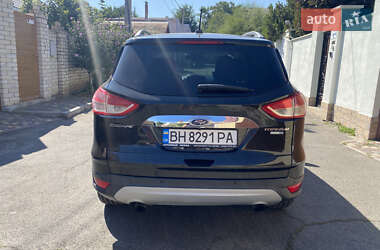 Внедорожник / Кроссовер Ford Escape 2015 в 