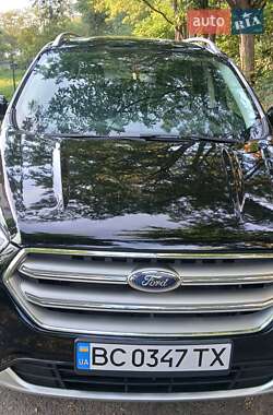 Внедорожник / Кроссовер Ford Escape 2016 в 
