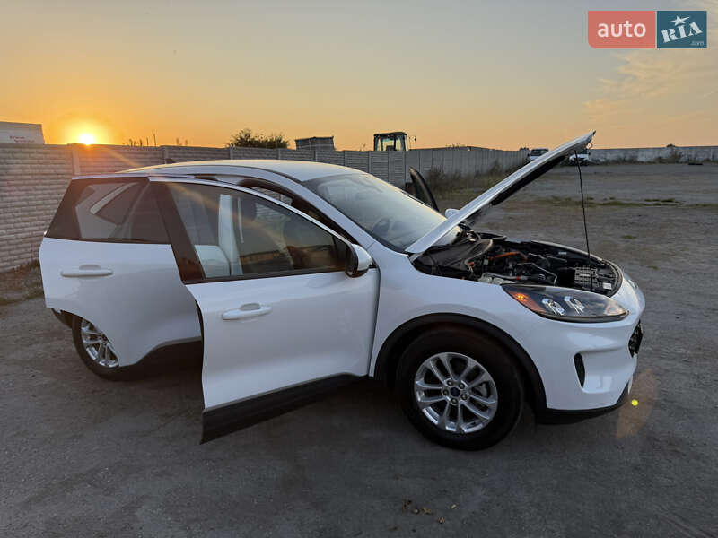 Внедорожник / Кроссовер Ford Escape 2021 в Виннице