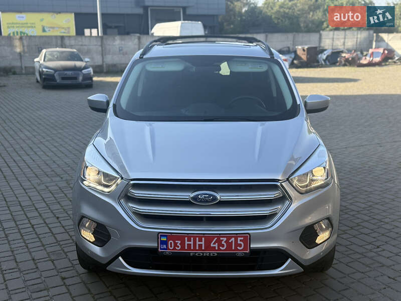 Позашляховик / Кросовер Ford Escape 2017 в Дубні