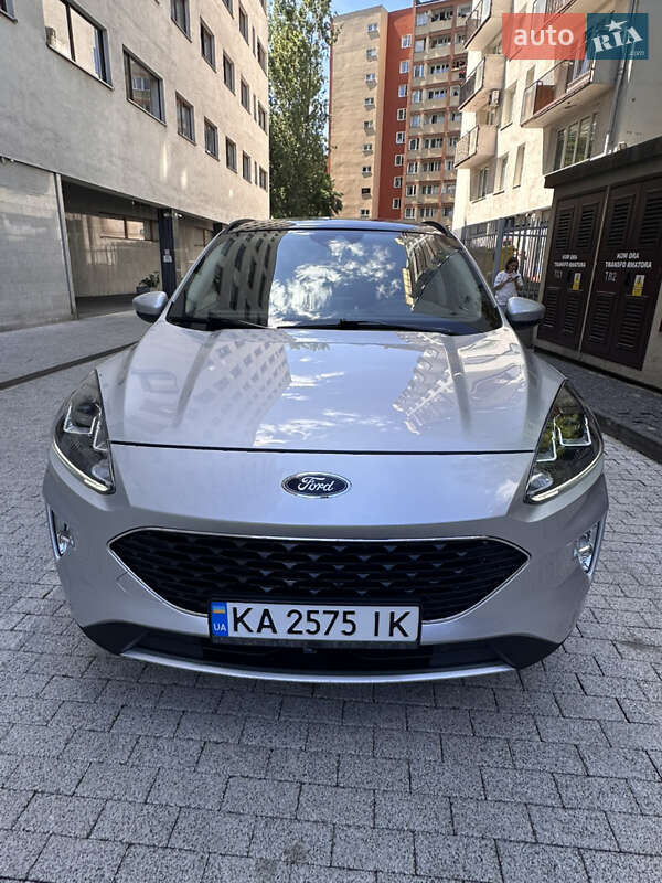 Внедорожник / Кроссовер Ford Escape 2020 в Киеве