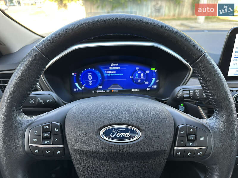 Внедорожник / Кроссовер Ford Escape 2020 в Черкассах