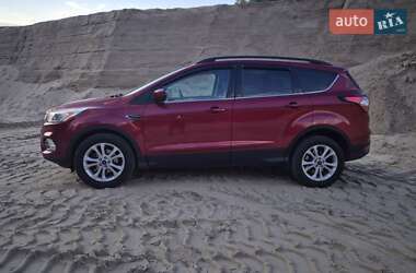 Внедорожник / Кроссовер Ford Escape 2018 в Днепре