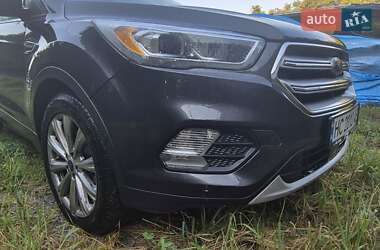 Позашляховик / Кросовер Ford Escape 2018 в 