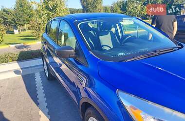 Внедорожник / Кроссовер Ford Escape 2017 в 