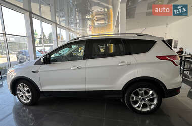 Внедорожник / Кроссовер Ford Escape 2014 в 