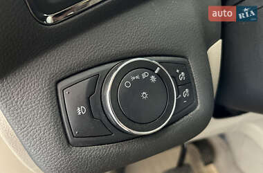 Внедорожник / Кроссовер Ford Escape 2014 в 