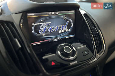 Внедорожник / Кроссовер Ford Escape 2014 в 