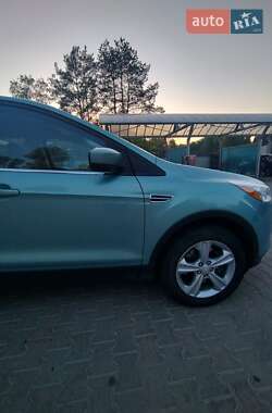 Внедорожник / Кроссовер Ford Escape 2013 в 