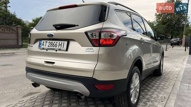 Внедорожник / Кроссовер Ford Escape 2018 в Ивано-Франковске