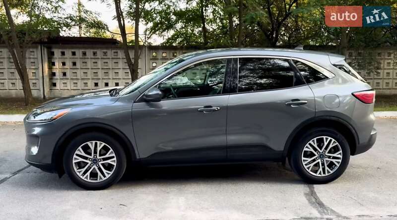 Внедорожник / Кроссовер Ford Escape 2022 в Кременчуге